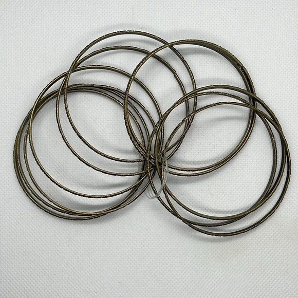 Womens Gold and Sliver Tone Stack Bangle Bracelets - Picture 5 of 16